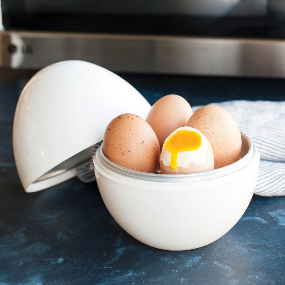 Brand new π Nordic Ware 4 Egg Boiler And Cooker π 2 Brand new π Nordic Ware 4 Egg Boiler And Cooker π - Image 2