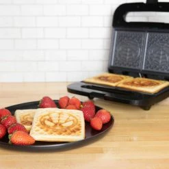 New ⭐ Marvel Chibi Spider-Man Square Waffle Maker 🤩 -Brentwood Shop unnamed file 1606