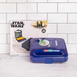 Wholesale ⌛ Mandalorian Double-Square Waffle Maker ✔️ 17 Wholesale ⌛ Mandalorian Double-Square Waffle Maker ✔️ -Brentwood Shop unnamed file 1640